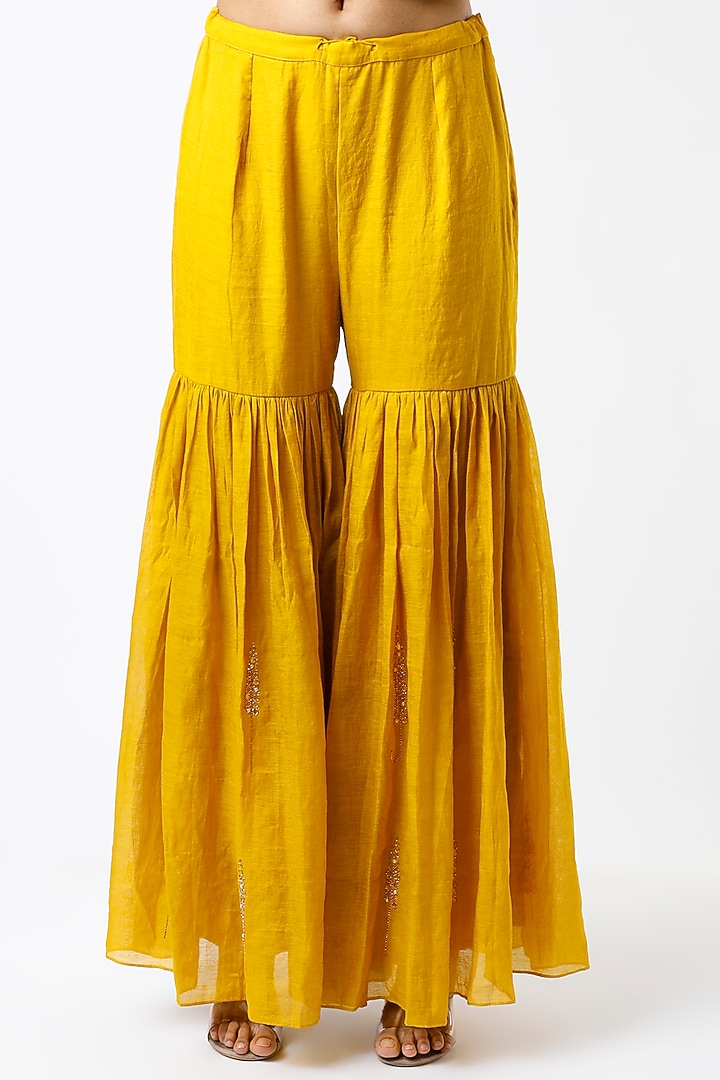 Mustard Yellow Embellished Asymmetrical Wedding Anarkali Set by SOZENKARI at Pernia's Pop Up Shop