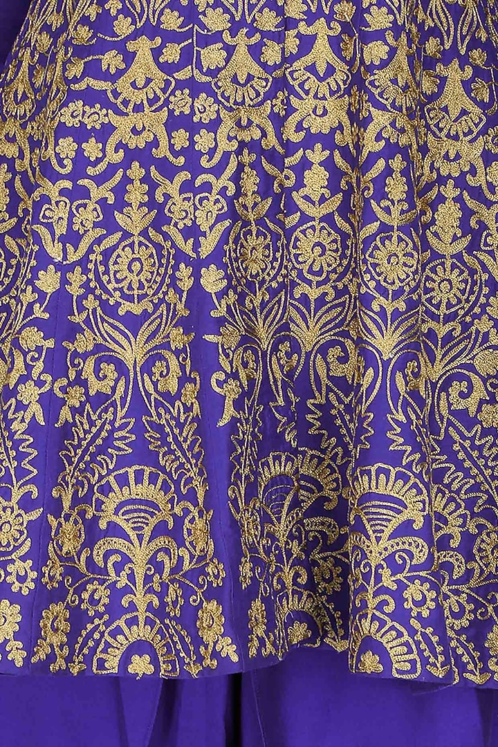 Blue floral dabka, pearls and sequins embroidered short kurta and dhoti pants set available only at Pernia's Pop Up Shop.