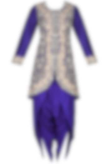 Blue floral pattern dabka, zari and pearl embroidered jacket and dhoti pants set by Sonali Gupta