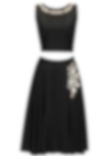 Black dabka embroidered crop top and skirt available only at Pernia's Pop-Up Shop.