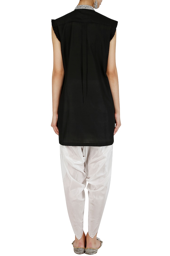 Black floral embroidered jacket and dhoti pants set available only at Pernia's Pop Up Shop.