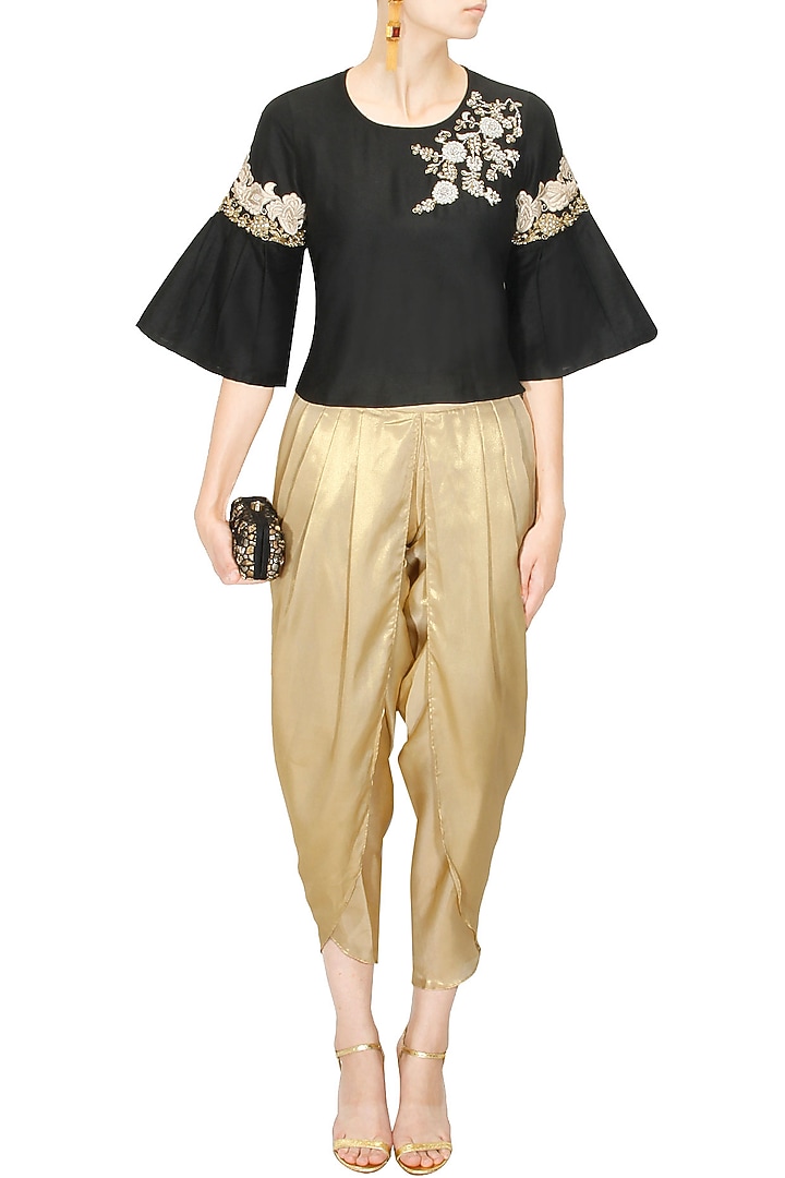 Black floral pearl and dabka embroidered crop top available only at Pernia's Pop Up Shop.