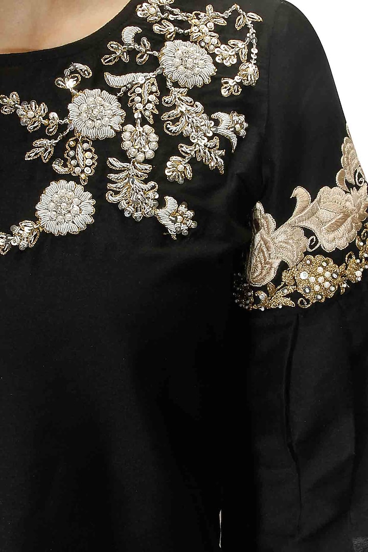 Black floral pearl and dabka embroidered crop top available only at Pernia's Pop Up Shop.