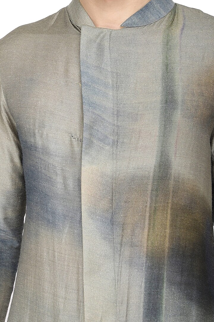 Grey printed tail cut kurta with churidar pants available only at Pernia's Pop Up Shop.