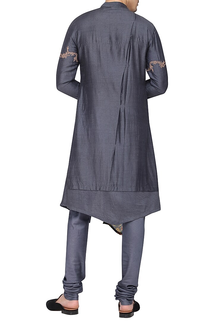 Grey embroidered floral kurta with churidar pants available only at Pernia's Pop Up Shop.