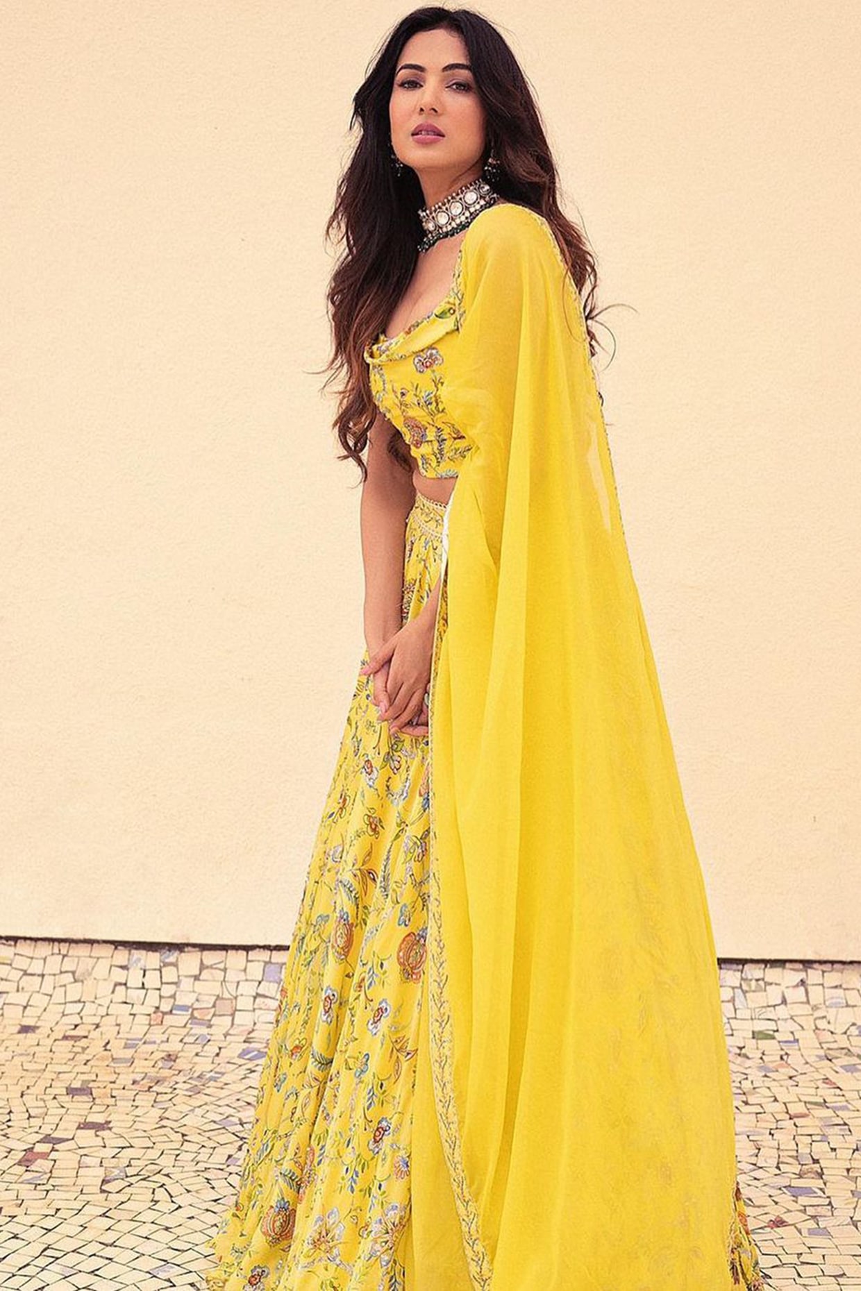 Girl's Fashion Hub's Designer Georgette Yellow Lehenga Choli with Dupa –  ajmera-retail