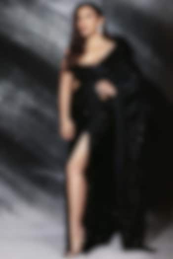 Black Embroidered Slit Reception Saree Set With Cape by ITRH at Pernia's Pop Up Shop