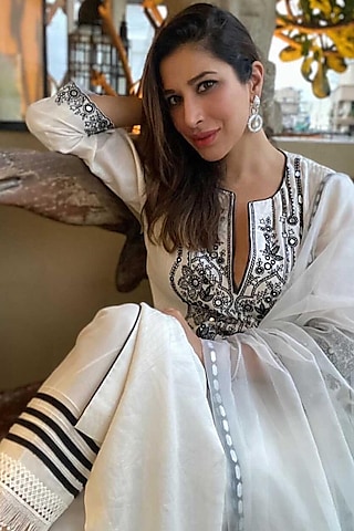 Ivory Silk Chanderi Embroidered Kurta Set by Sureena Chowdhri