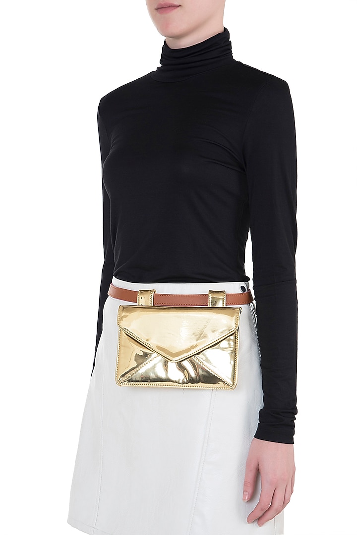 Gold metallic envelope ket bag available only at Pernia's Pop Up Shop.