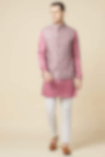 Pink Polyester Cotton Embroidered Bundi Jacket With Kurta Set by Spring Break Men