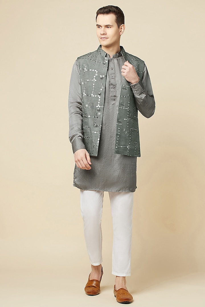 Grey Polyester Cotton Embroidered Bundi Jacket With Kurta Set by Spring Break Men