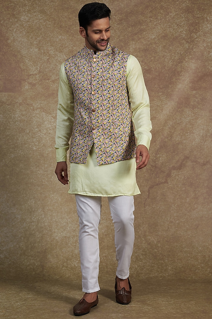 Multi-Colored Cotton Printed Bundi Jacket With Kurta Set by Spring Break Men