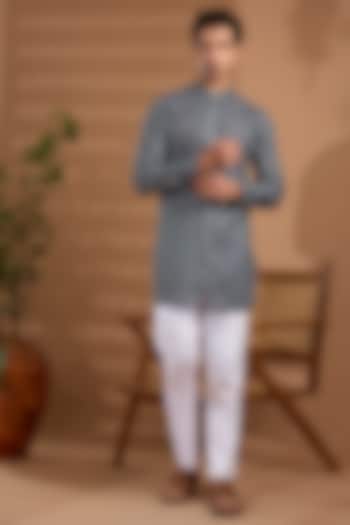 Grey Cotton Ikat Printed Kurta by Spring Break Men at Pernia's Pop Up Shop
