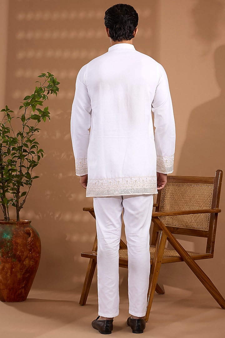 White Cotton Satin Embroidered Kurta Set by Spring Break Men at Pernia's Pop Up Shop