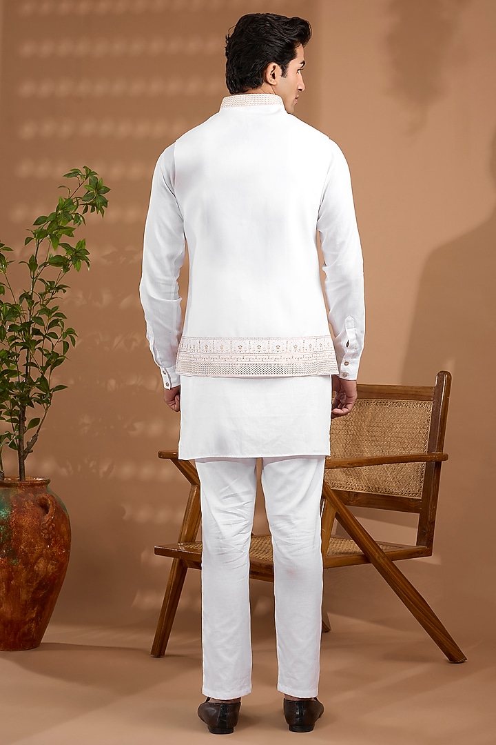 White Blended Silk Embroidered Bundi Jacket Set by Spring Break Men at Pernia's Pop Up Shop