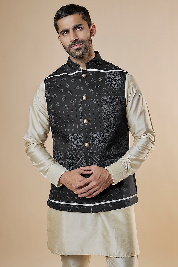 Black Cotton Paisley Printed Bundi Jacket by Spring Break Men