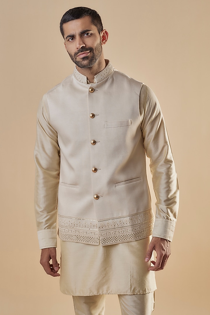 Cream Dupion Silk Applique Embroidered Bundi Set by Spring Break Men at Pernia's Pop Up Shop