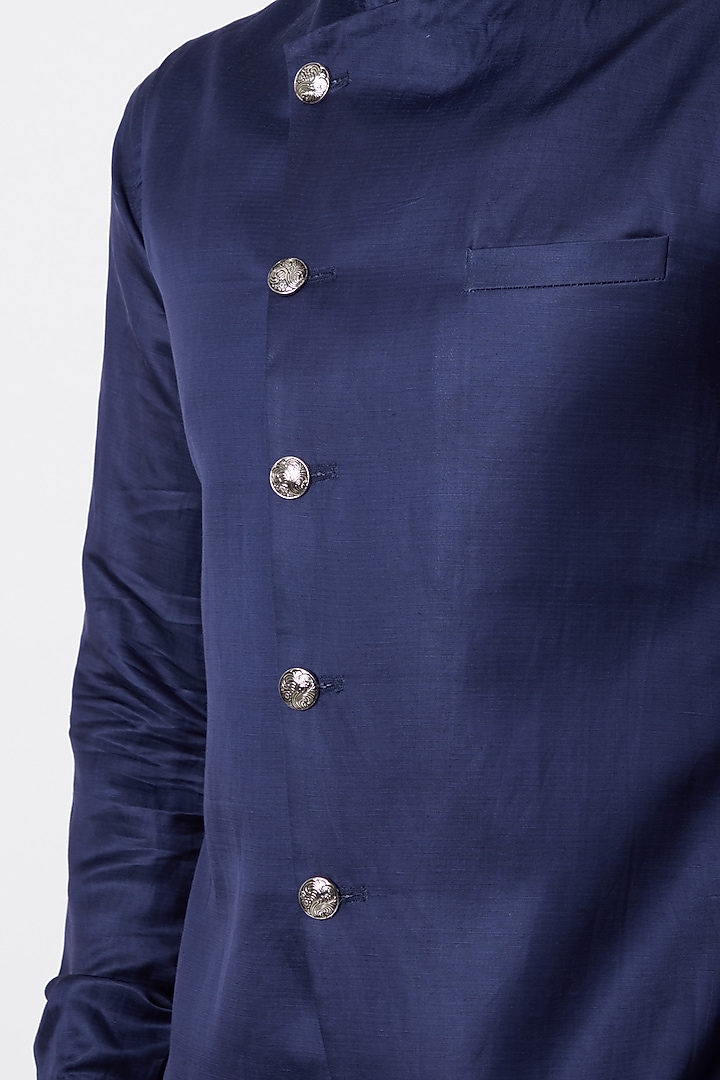 Navy Blue Bundi Jacket With Kurta Set by Spring Break Men at Pernia's Pop Up Shop