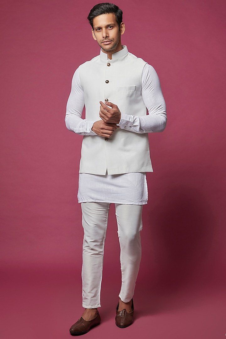 White Cotton Silk Bundi Jacket With Kurta Set by Spring Break Men
