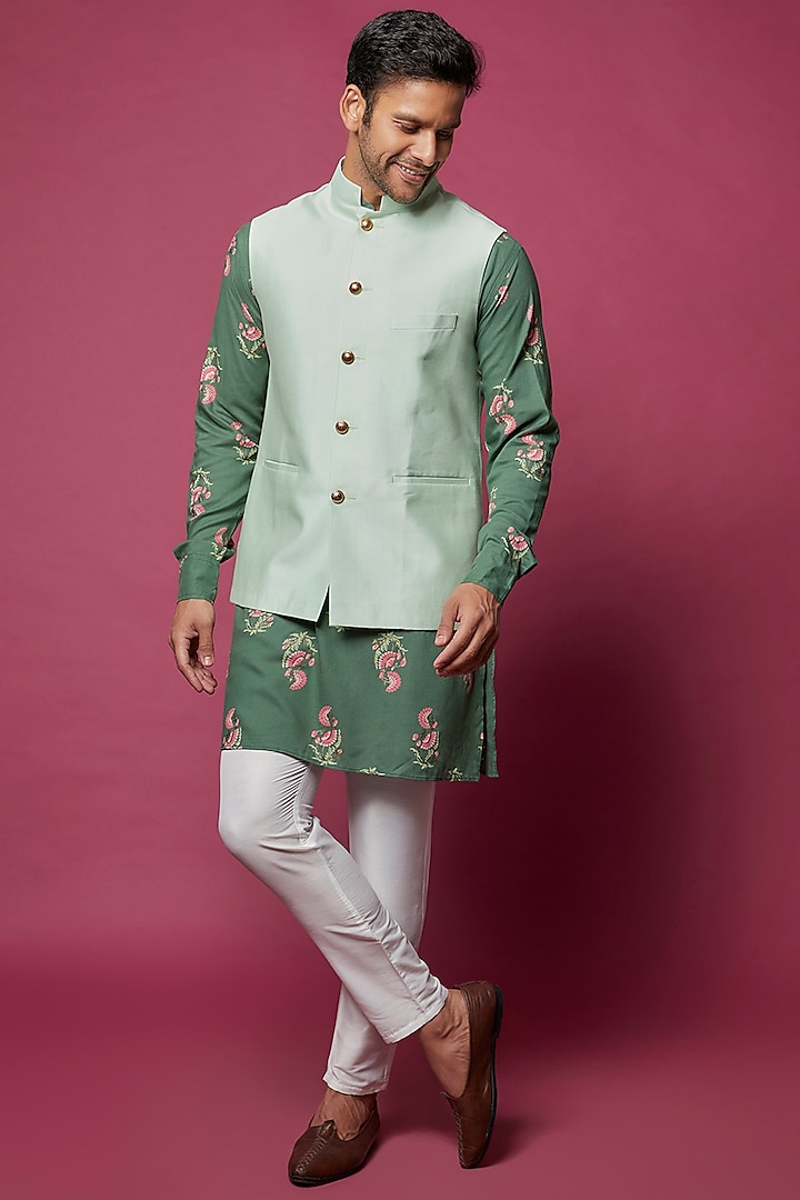 Mint Green Cotton Silk Bundi Jacket With Kurta Set by Spring Break Men