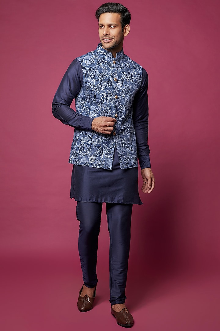 Blue Cotton Printed Bundi Jacket With Kurta Set by Spring Break Men