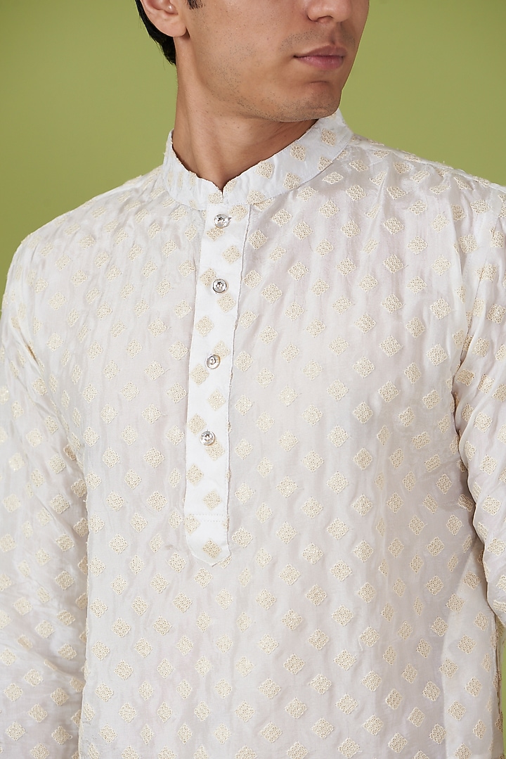 White Art Silk Applique Embroidered Kurta Set by Spring Break Men at Pernia's Pop Up Shop