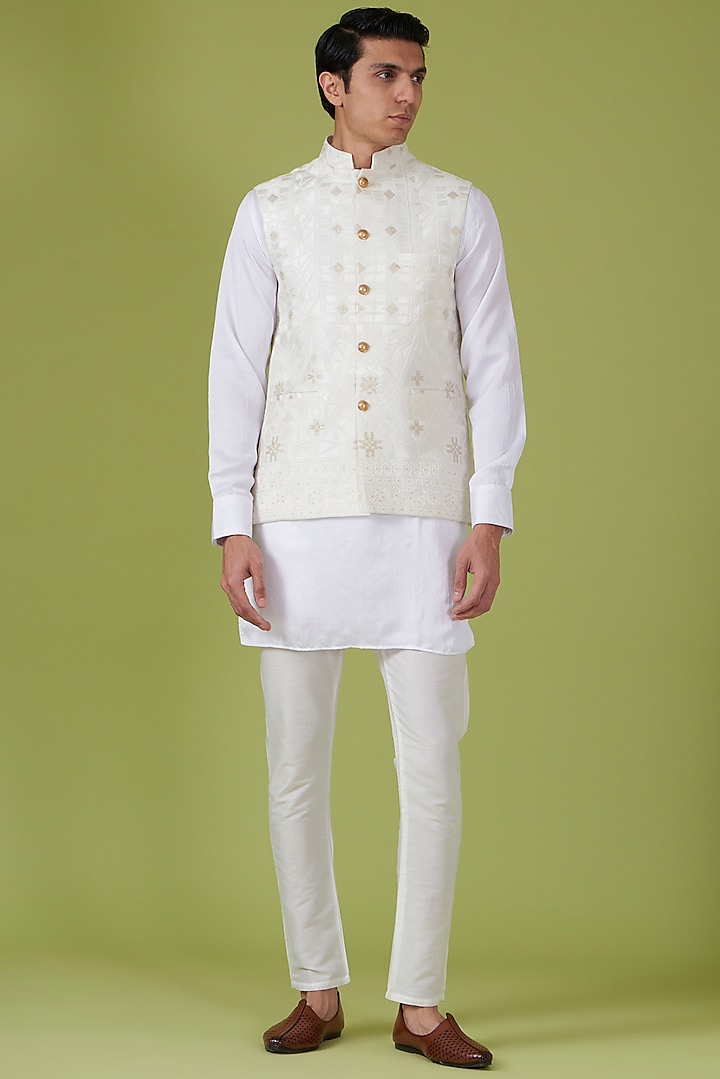 White Fabric Chikankari Embroidered Bundi Jacket by Spring Break Men