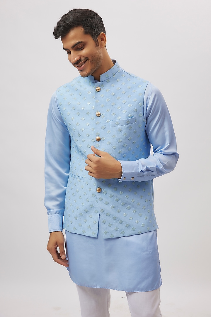 Sky Blue Dupion Silk Embroidered Bundi Jacket Set by Spring Break Men at Pernia's Pop Up Shop