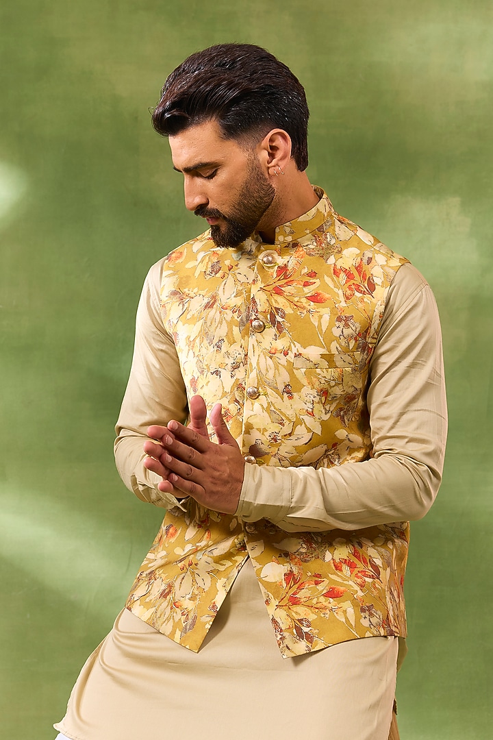 Yellow Blended Silk Botanical Printed Bundi jacket Set by Spring Break Men at Pernia's Pop Up Shop