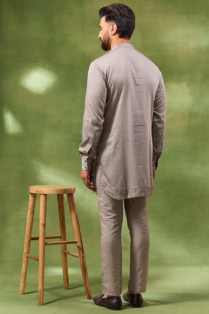 Dull Pink Blended Silk Embroidered Open Wedding Indowestern Set by Spring Break Men at Pernia's Pop Up Shop