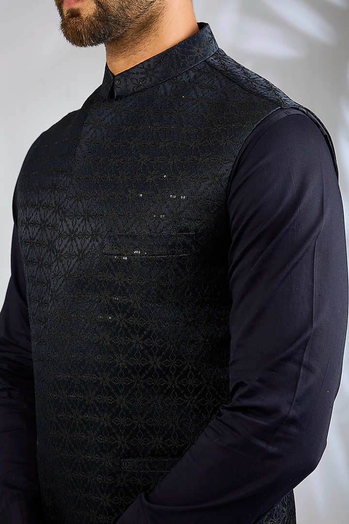Navy Blue Blended Silk Geometric Embroidered Bundi Jacket Set by Spring Break Men at Pernia's Pop Up Shop