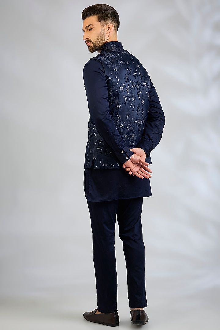 Navy Blue Blended Silk Floral Embroidered Bundi Jacket Set by Spring Break Men at Pernia's Pop Up Shop