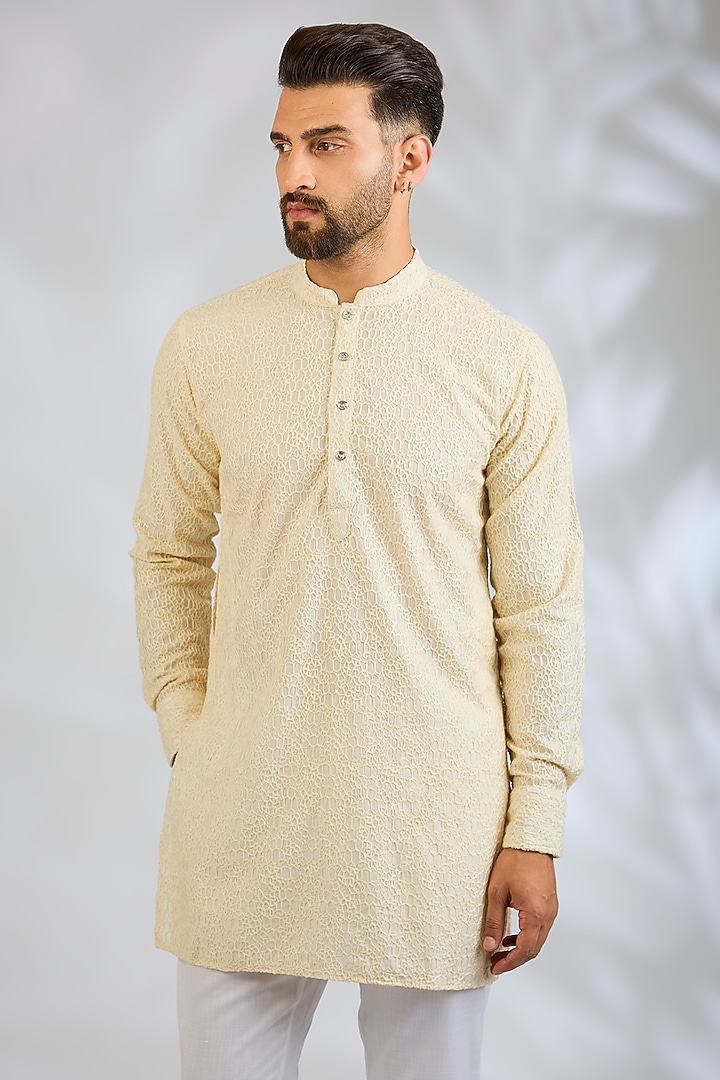 Ivory Blended Silk Machine Embroidered Kurta Set by Spring Break Men at Pernia's Pop Up Shop