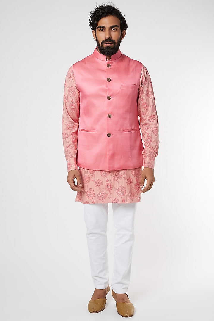 Pink Floral Printed Kurta Set With Bundi Jacket by Spring Break Men