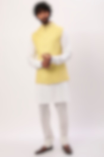 Yellow Embroidered Bundi Jacket With Kurta Set by SPRING BREAK
