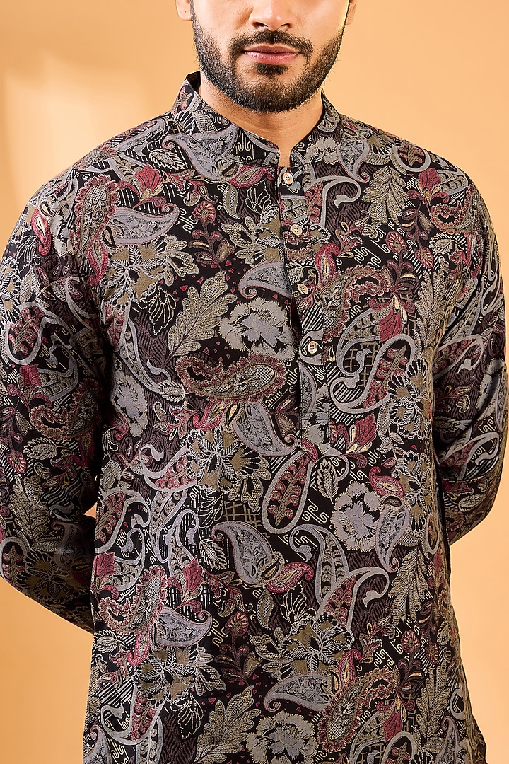 Black Blended Silk Paisley Printed Kurta Set by Spring Break Men at Pernia's Pop Up Shop