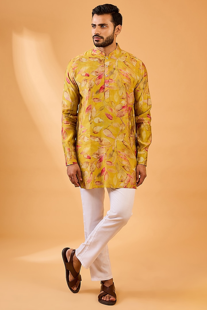 Yellow Blended Silk Floral Printed Kurta Set by Spring Break Men