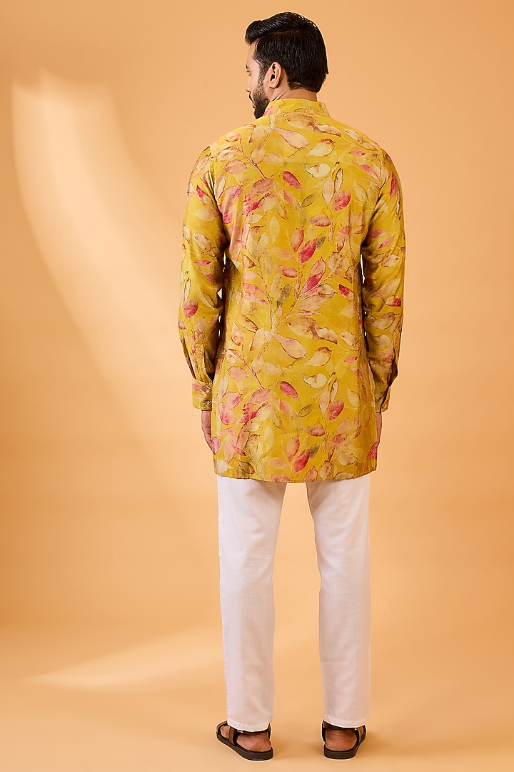 Yellow Blended Silk Floral Printed Kurta Set by Spring Break Men at Pernia's Pop Up Shop