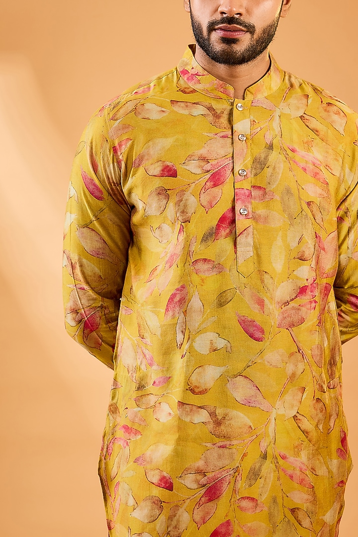 Yellow Blended Silk Floral Printed Kurta Set by Spring Break Men at Pernia's Pop Up Shop