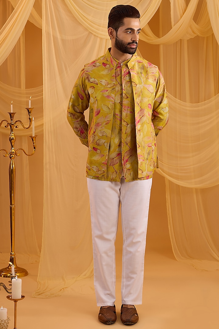 Yellow Blended Silk Floral Printed Indo-Western Set by Spring Break Men at Pernia's Pop Up Shop