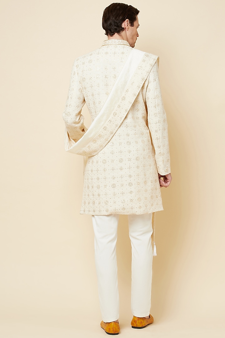 White Lucknowi Wedding Sherwani Set by Spring Break Men at Pernia's Pop Up Shop