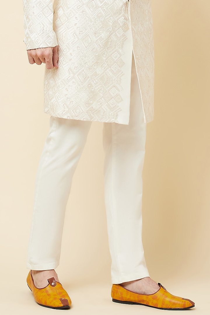 White Lucknowi Embroidered Wedding Sherwani Set by Spring Break Men at Pernia's Pop Up Shop