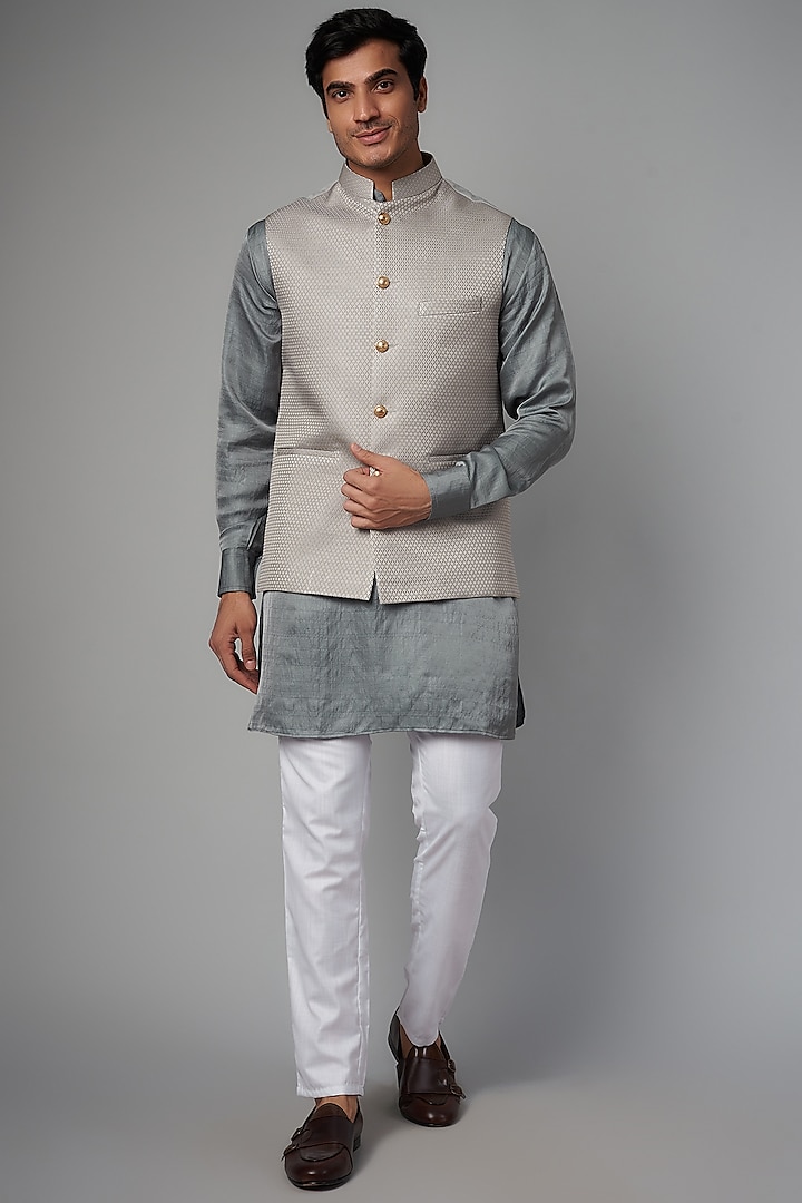 Grey Cotton Silk Embroidered Bundi Jacket Set by Spring Break Men