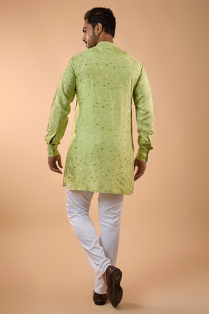 Mint Green Blended Silk Machine Embroidered Kurta Set by Spring Break Men at Pernia's Pop Up Shop