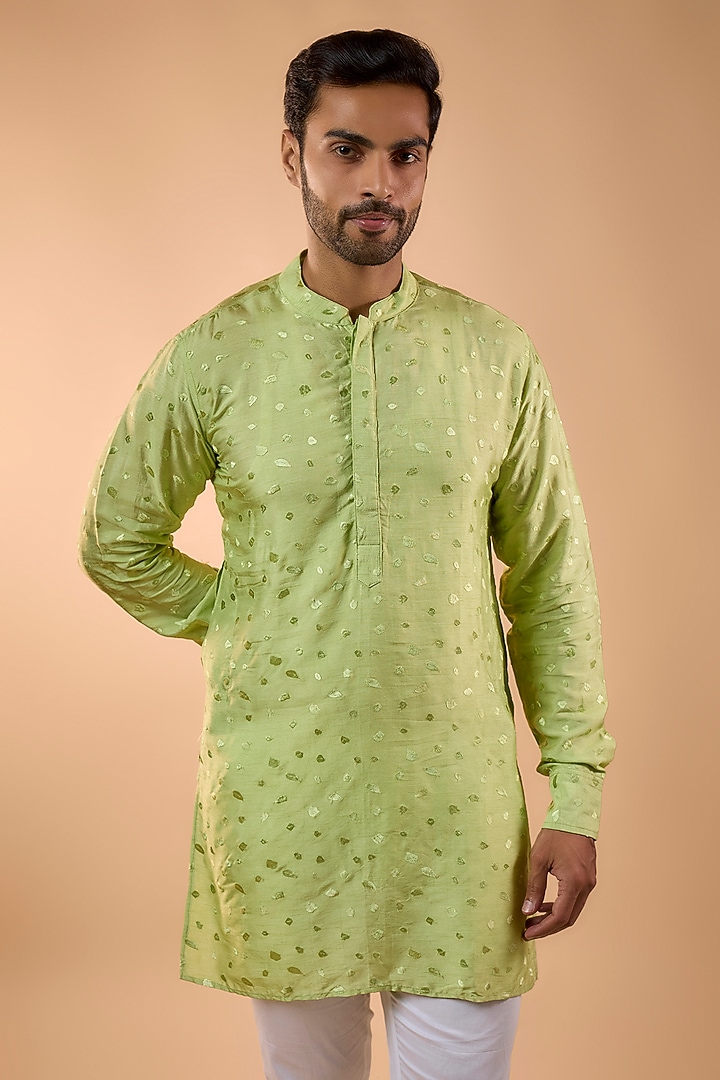 Mint Green Blended Silk Machine Embroidered Kurta Set by Spring Break Men at Pernia's Pop Up Shop
