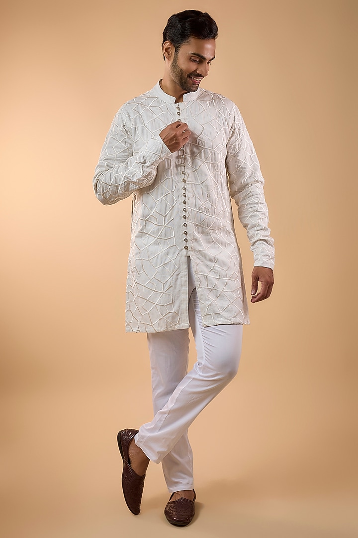 White Blended Silk Embroidered Kurta Set by Spring Break Men at Pernia's Pop Up Shop