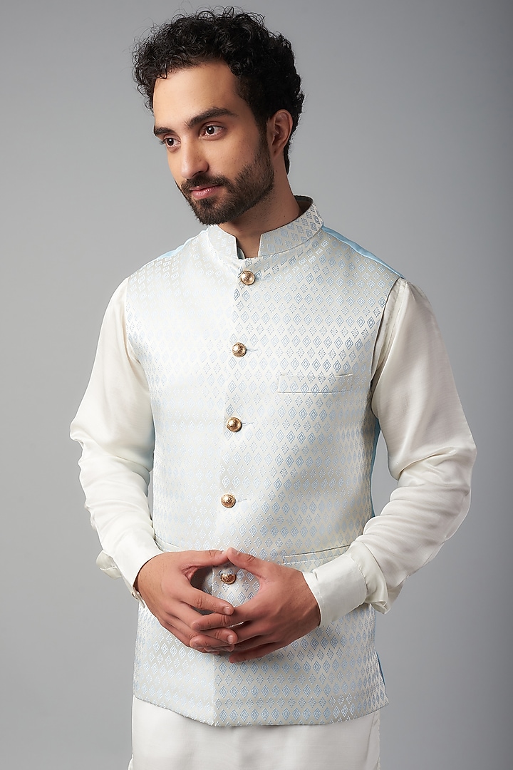 Light Blue Cottton Silk Embroidered Bundi Jacket Set by Spring Break Men at Pernia's Pop Up Shop