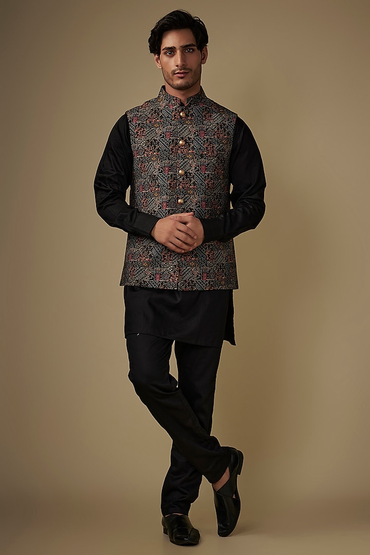 Black Blended Silk Digital Printed Bundi Set by Spring Break Men