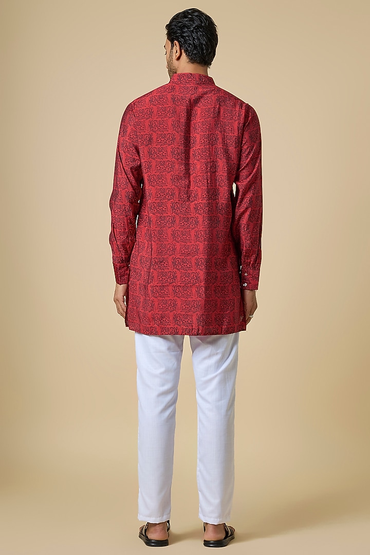 Red Blended Silk Digital Printed Kurta Set by Spring Break Men at Pernia's Pop Up Shop