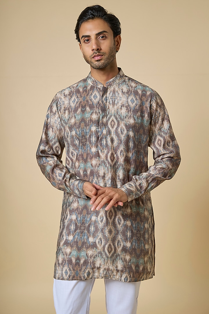 Grey Blended Silk Digital Printed Kurta Set by Spring Break Men at Pernia's Pop Up Shop